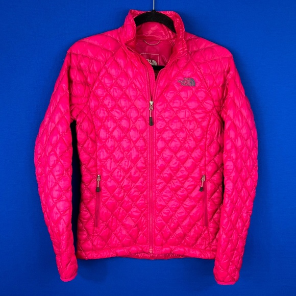 The North Face Jackets & Blazers - NWOT |•THE NORTH FACE•| Bright Pink Quilted Thermoball™ Packable Jacket